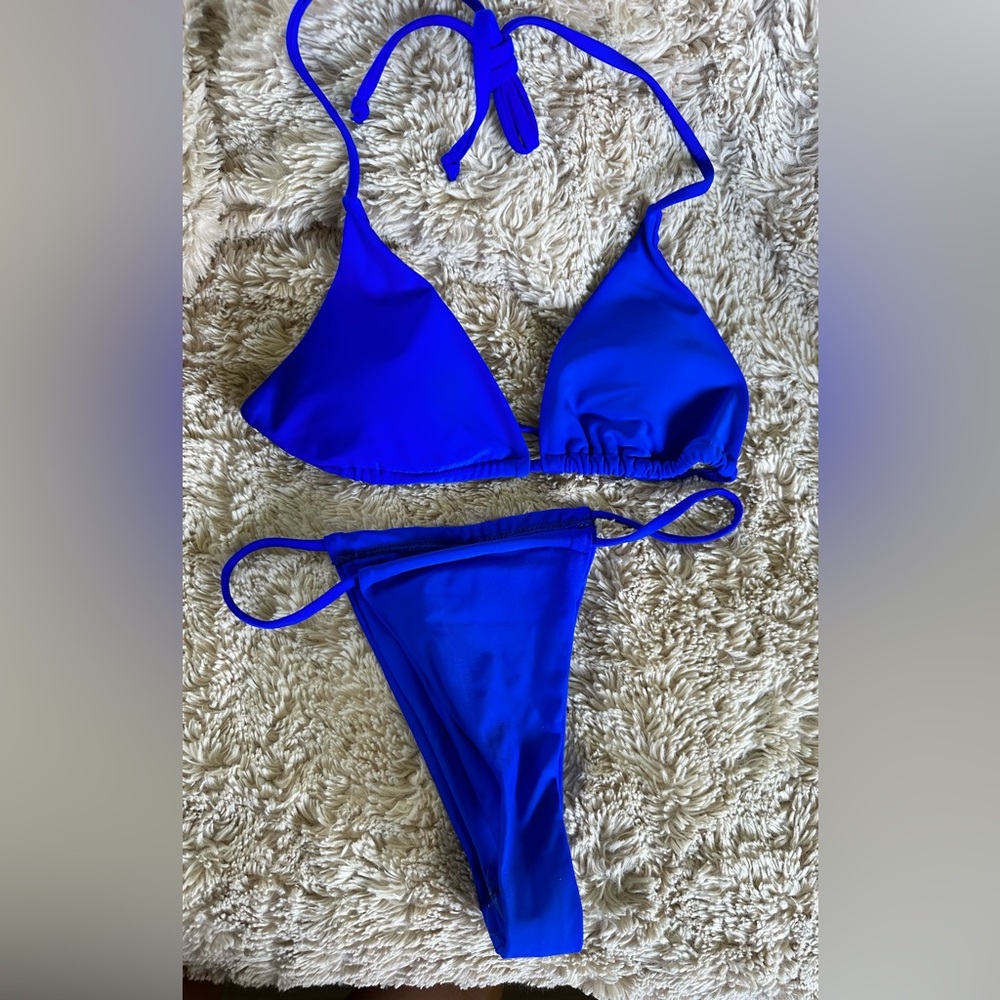 Bathing suit